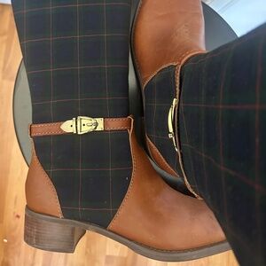 Etienne Aigner - Mixed Media Boots - sz10